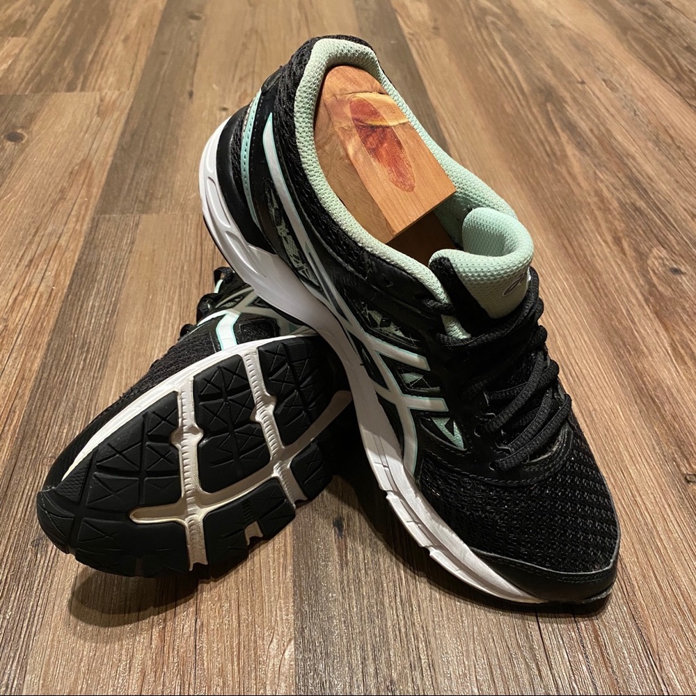 Asics Gel Excite 4 Women’s Size 7.5 Running T6E8N